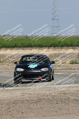 media/Apr-30-2022-CalClub SCCA (Sat) [[98b58ad398]]/Group 2/Race (Grapevine)/